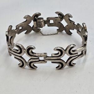 Vintage Serafin Moctezuma Mexican Sterling Silver Hand Made Bracelet